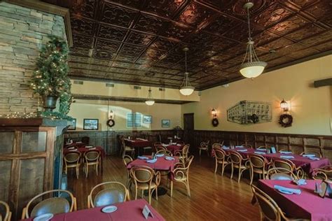 The ridge restaurant - The Ridge Social Eatery in the Heart of Roseville Ontario offering a memorable dining experience, thanks to its use of local produce and creative flavors. takeout